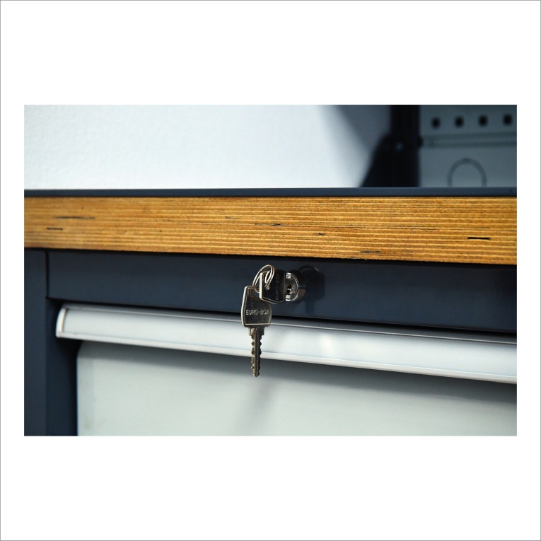 Верстак FBK 205.46.4-1R купить в Владимире