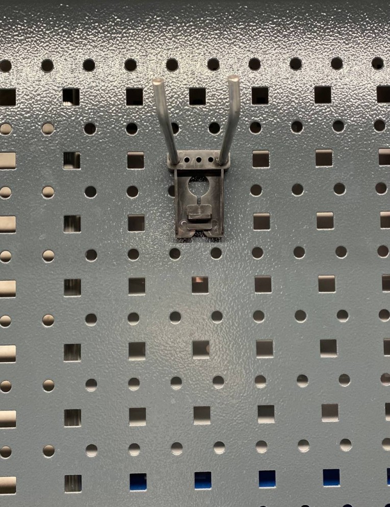 Крючок двойной 100 мм купить в Владимире