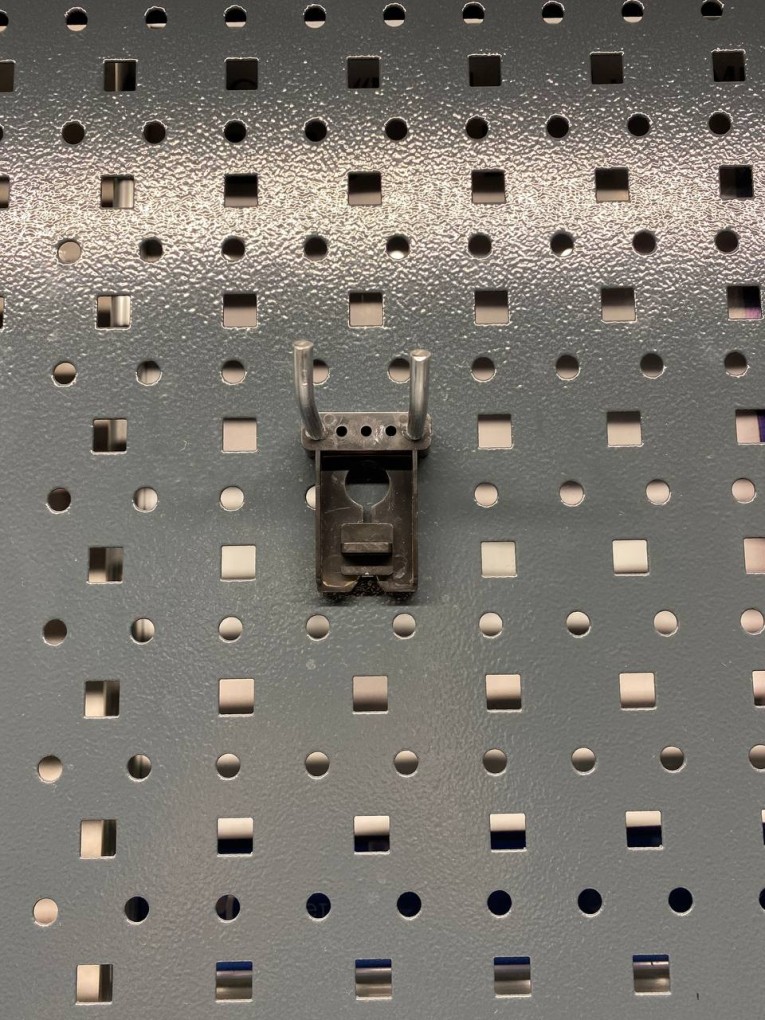 Крючок двойной 38 мм купить в Владимире