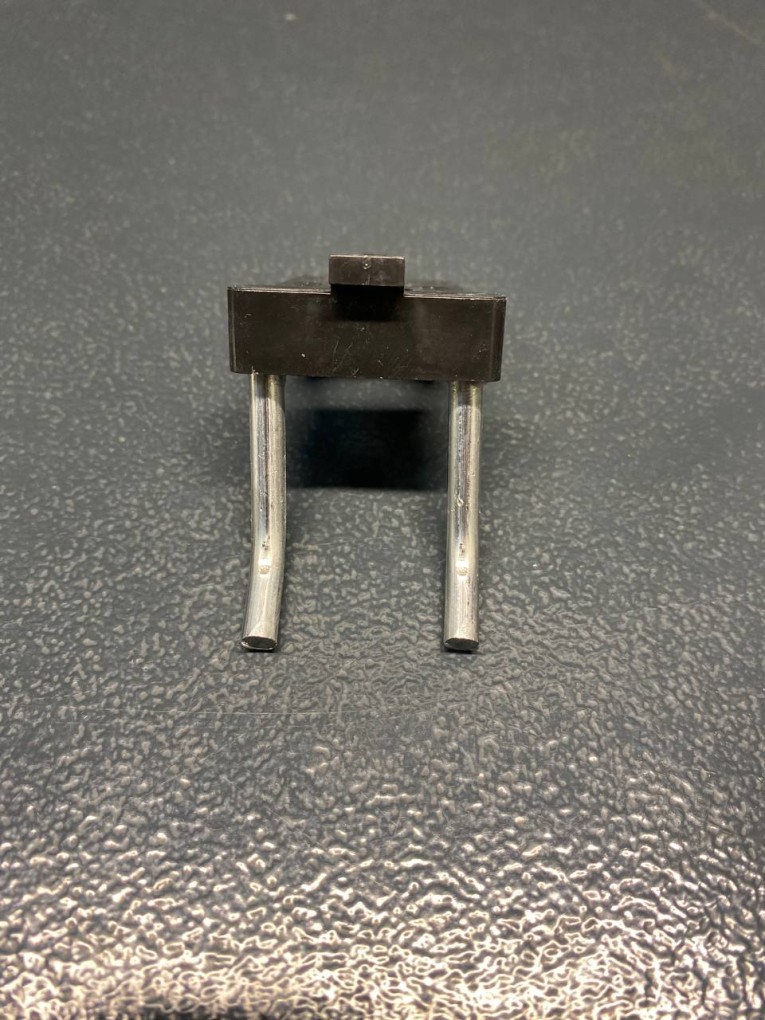 Крючок двойной 38 мм купить в Владимире