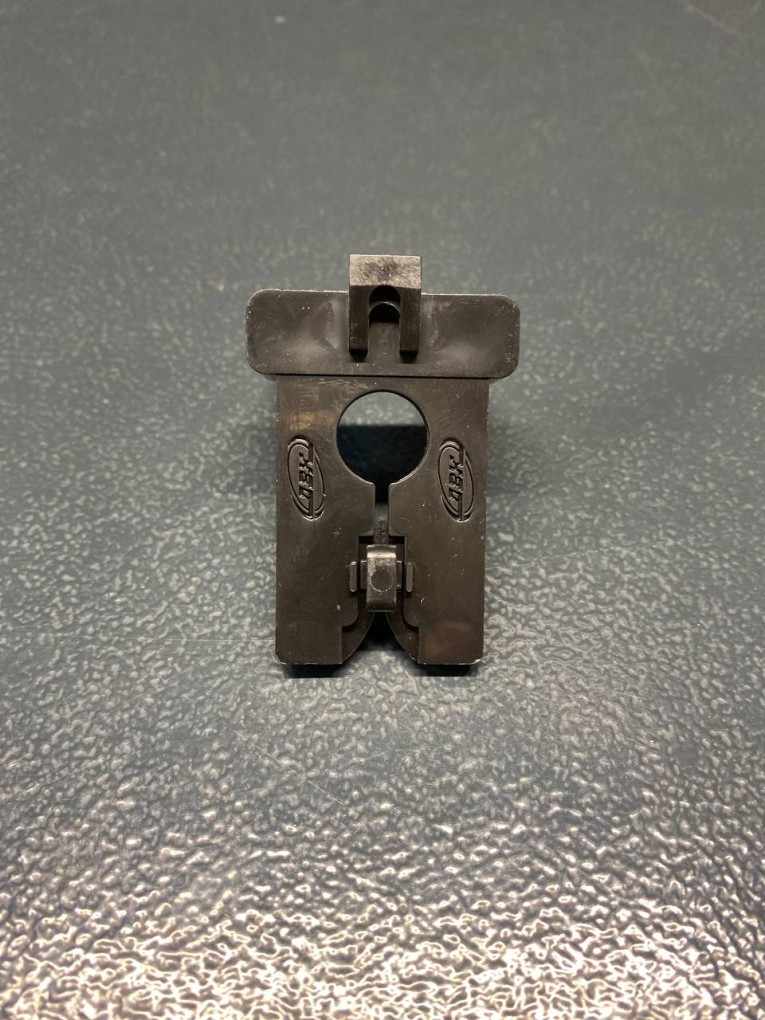 Крючок двойной 38 мм купить в Владимире