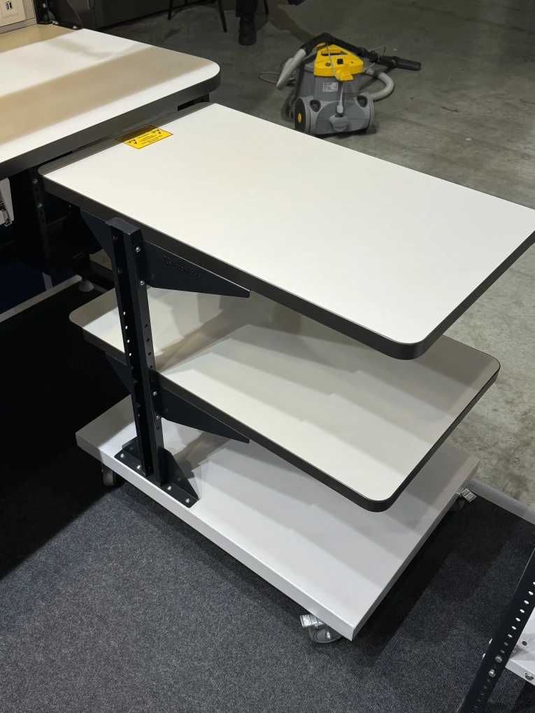 Подкатной антистатический стол SPC A купить в Владимире Подкатной антистатический стол SPC A купить в Владимире