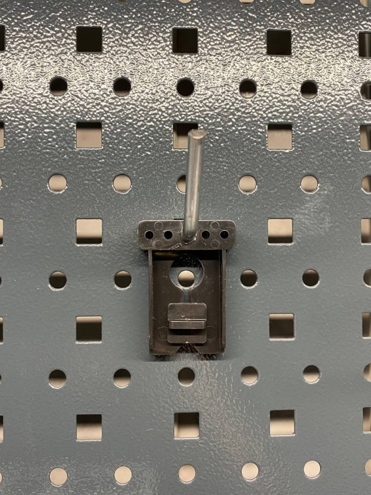 Крючок наклонный 50 мм купить в Владимире Крючок наклонный 50 мм купить в Владимире