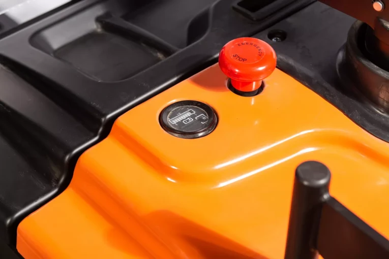 Штабелер электрический самоходный 1,6 т - 3,6 м Вилы: 1150 , АКБ Свинцово - кислотная, CL1636GA SIBLINE купить в Владимире