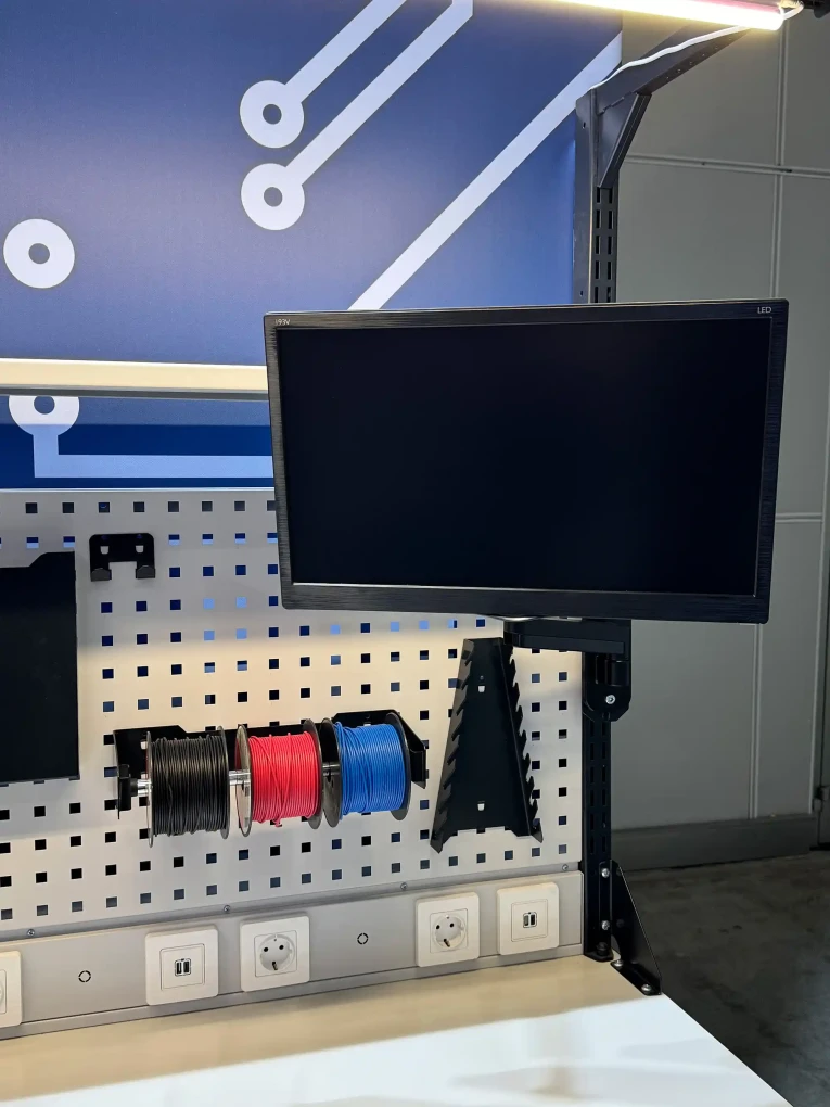 Кронштейн для монитора DBL купить в Владимире Кронштейн для монитора DBL купить в Владимире